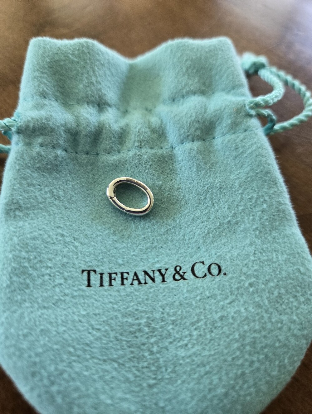 Tiffany & Co. Oval Clasping Jump Ring Connector For Charms Sterling Silver 925